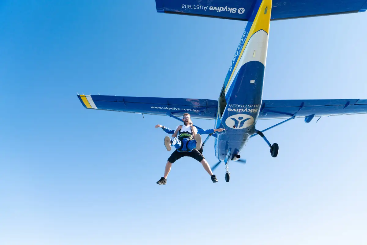 Dundee Adventure Travel | Sydney Wollongong 15,000ft Tandem Skydive (With Transfer)