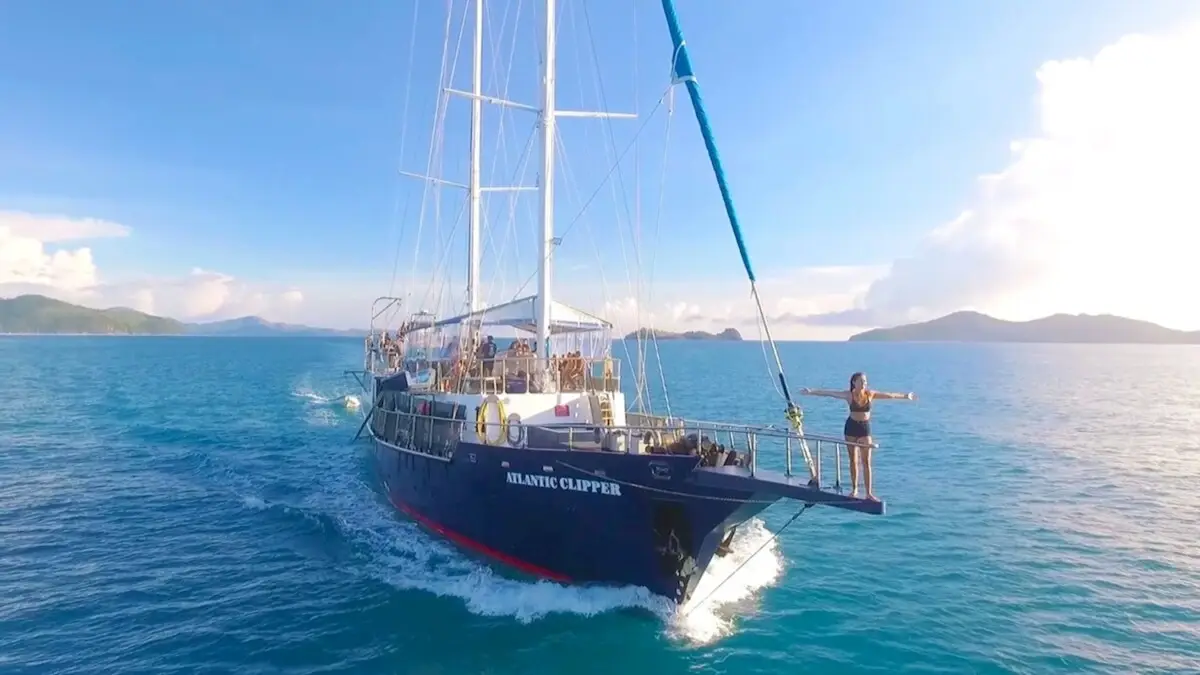 Dundee Adventure Travel | Whitsunday Sailing Adventures | Atlantic Clipper Whitsundays Adventure SPRING PROMO DISCOUNT Sail the Atlantic Clipper Whitsundays