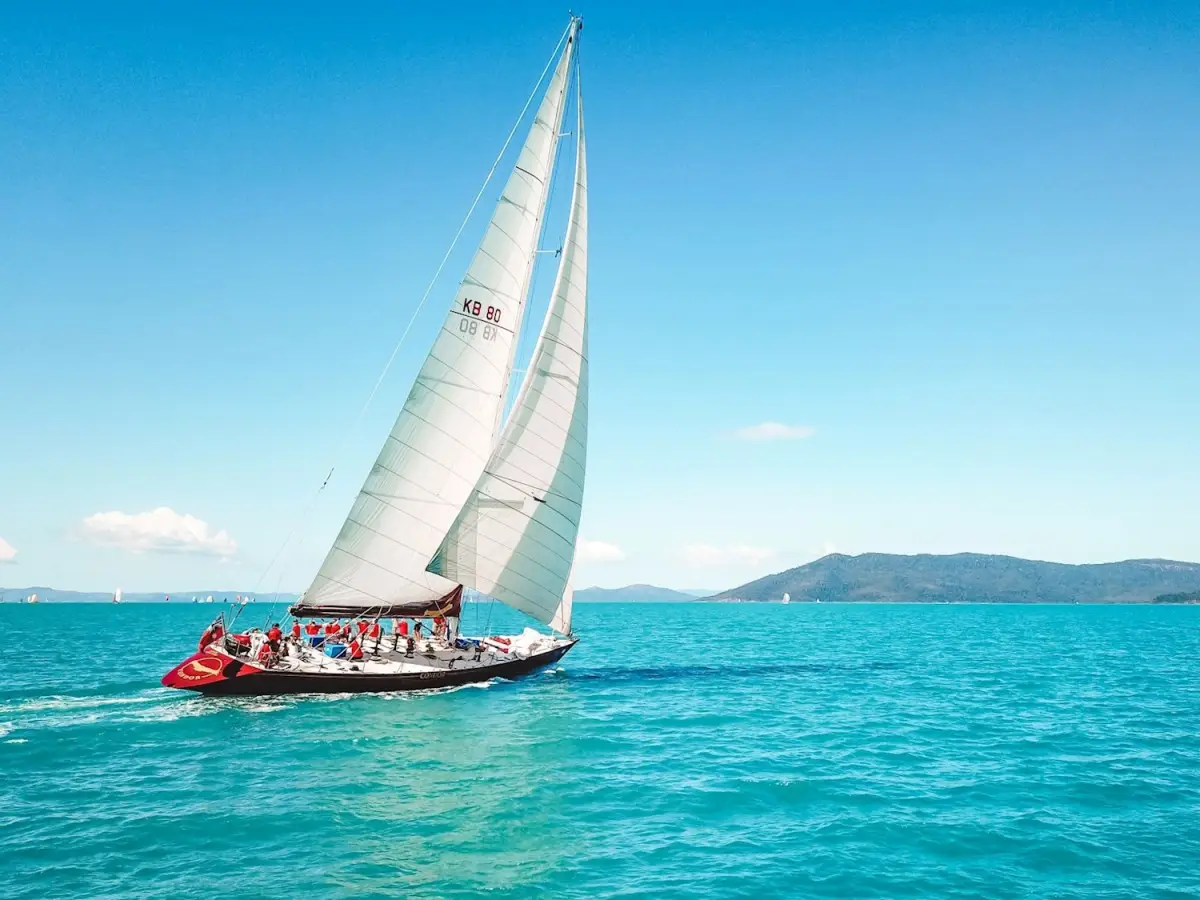 Dundee Adventure Travel | Prosail Whitsundays | Whitsundays Maxi Sailing Adventure on Condor Set sail on Condor Whitsundays Maxi Sailing adventure