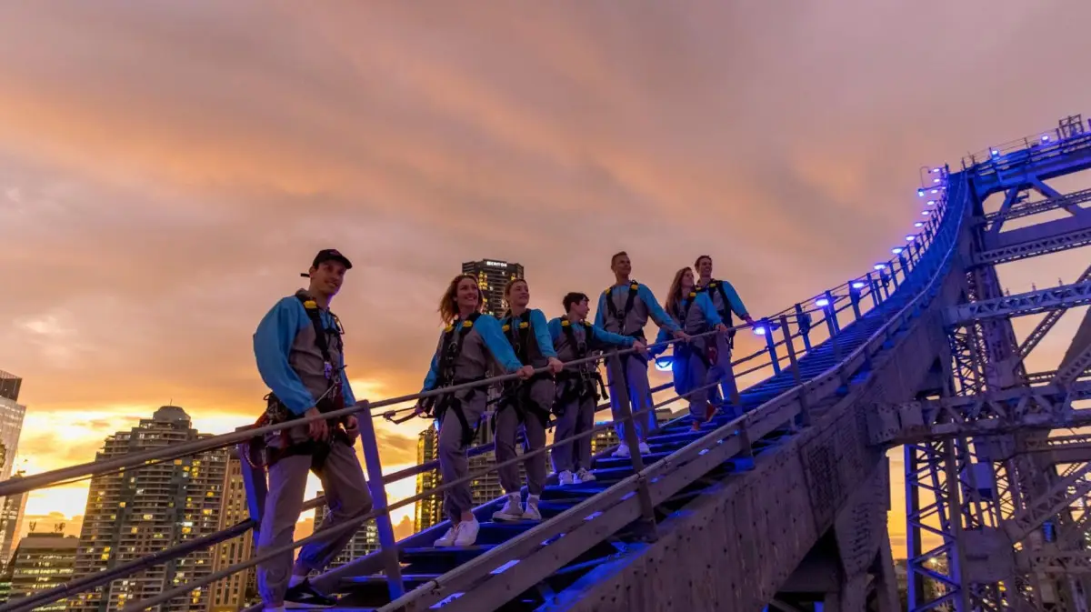 Dundee Adventure Travel | Top Things to Do in and Around Brisbane