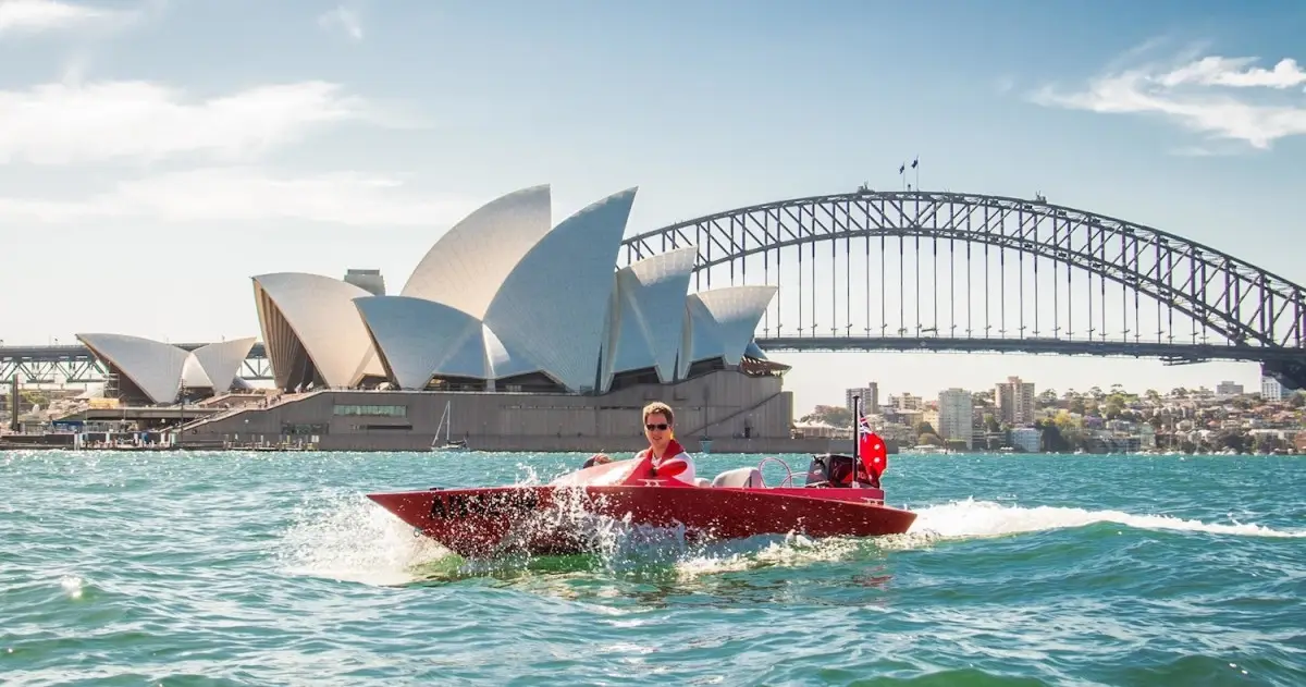 Dundee Adventure Travel | Grand Tour – Explore Sydney Harbour