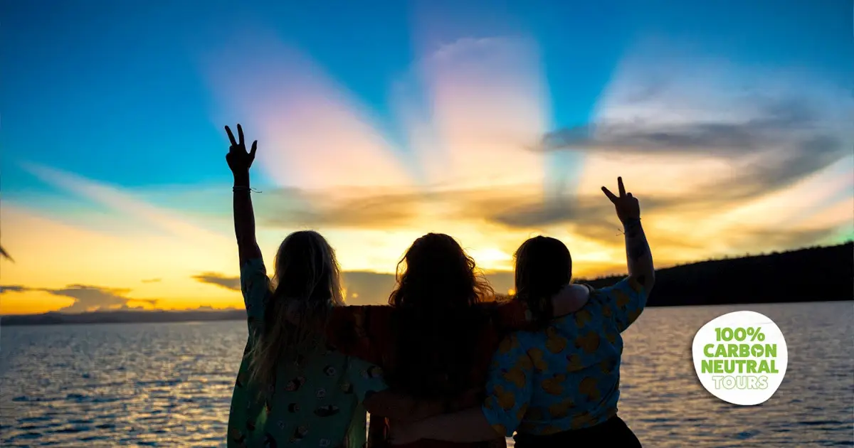 Dundee Adventure Travel | Intro Travel | 20-Day Oz East Coast Adventure Explore the ultimate 20-day East Coast Adventure Brisbane