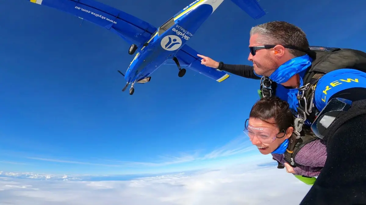 Dundee Adventure Travel | Skydive Australia | Byron Bay Tandem Skydive 15,000ft (With Gold Coast Transfer) Experience Byron Bay skydive with transfer from Gold Coast