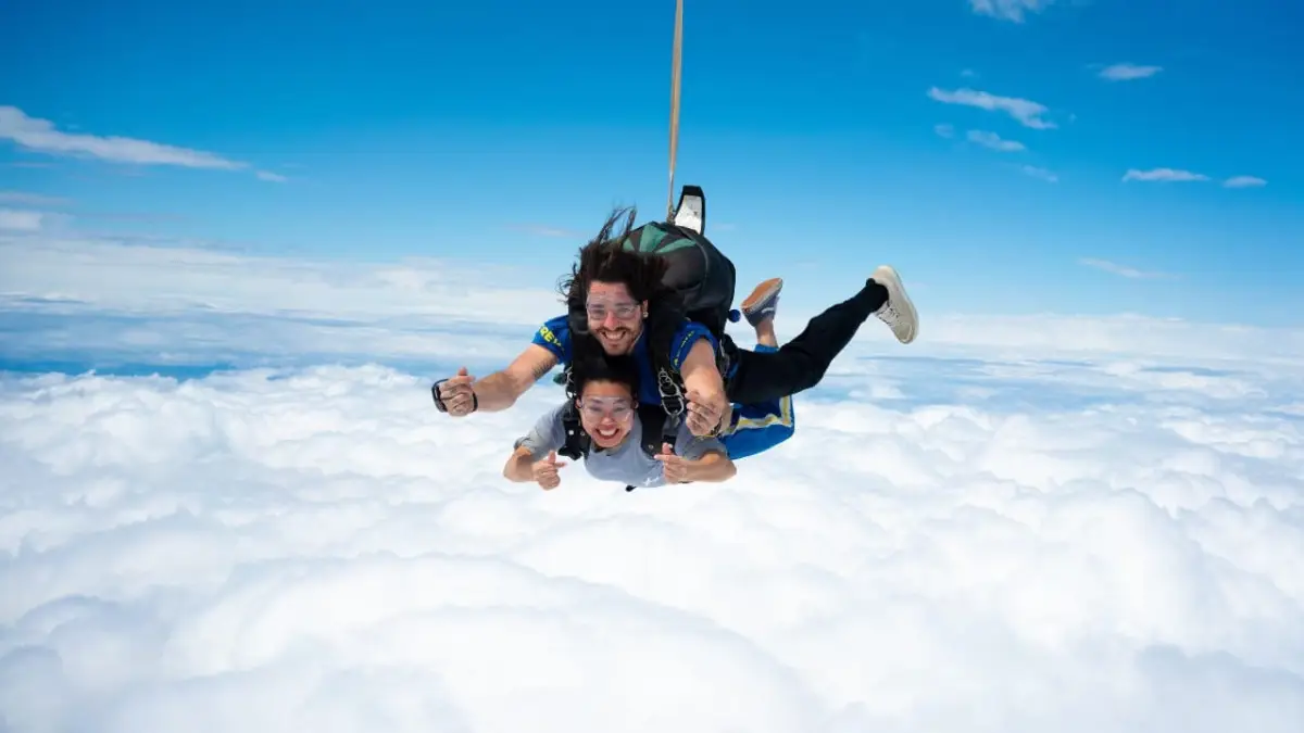 Dundee Adventure Travel | Great Ocean Road 15,000ft Tandem Skydive (Self Drive) Dundee Adventure Travel | Great Ocean Road 15,000ft Tandem Skydive (Self Drive)