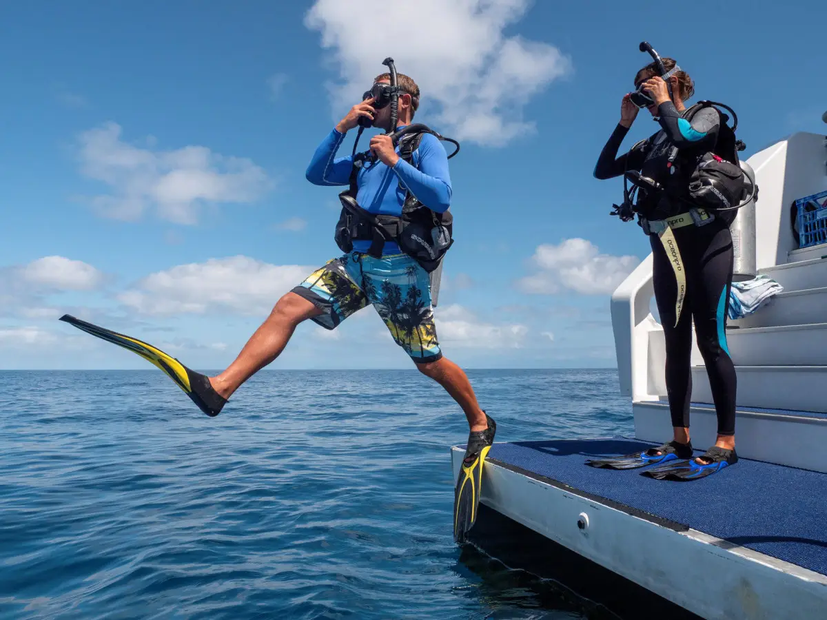 PADI open water course 5 day in Cairns scuba training dive