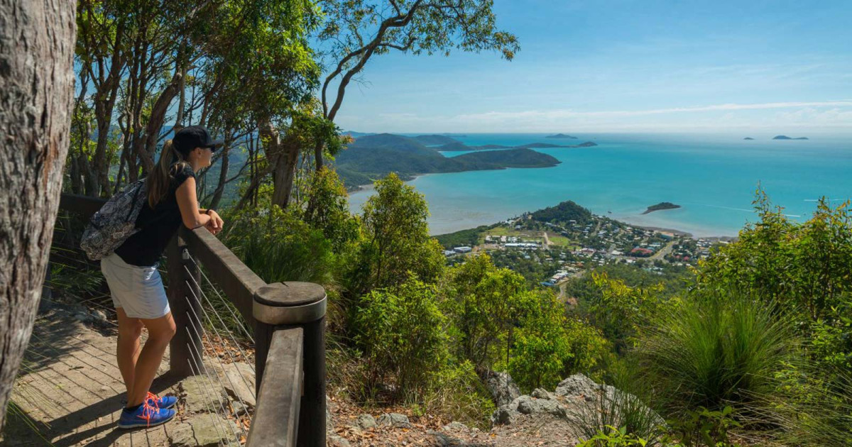 Dundee Adventure Travel | Highlights of the East Coast: Airlie Beach and The Whitsundays Dundee Adventure Travel | Highlights of the East Coast: Airlie Beach and The Whitsundays