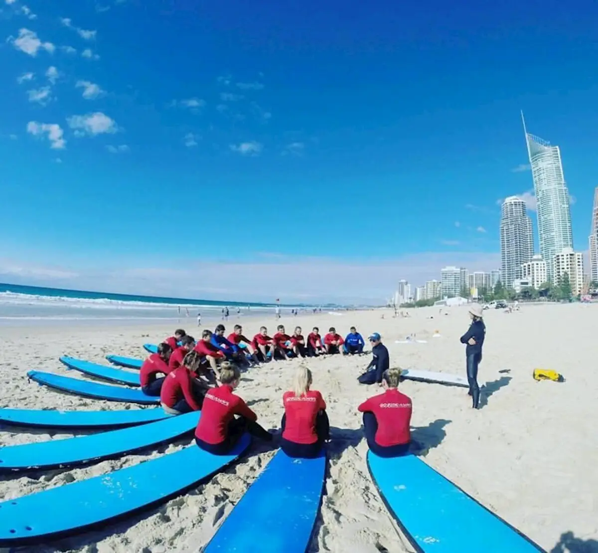 Book a Surfers Paradise surf lesson