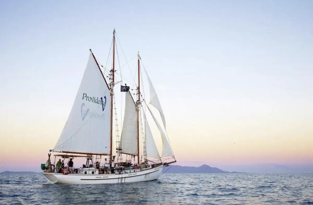 Dundee Adventure Travel | Providence Whitehaven Day Sail Dundee Adventure Travel | Providence Whitehaven Day Sail