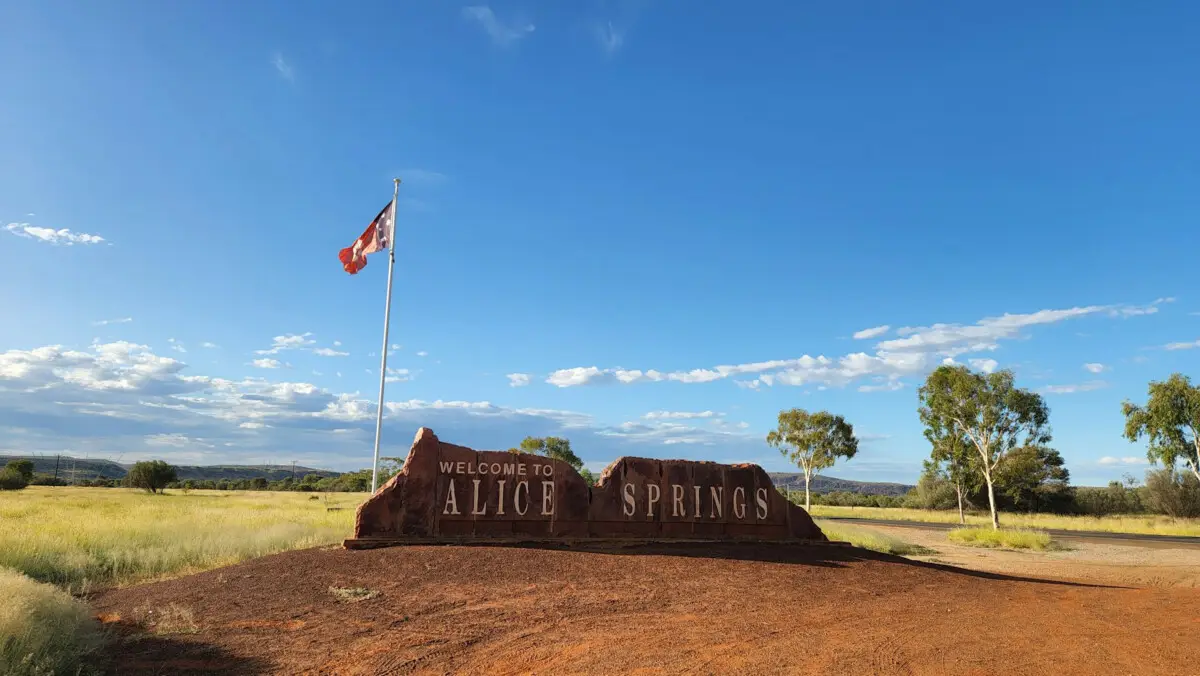 Dundee Adventure Travel | Alice Springs Explore Alice Springs and the Red Centre