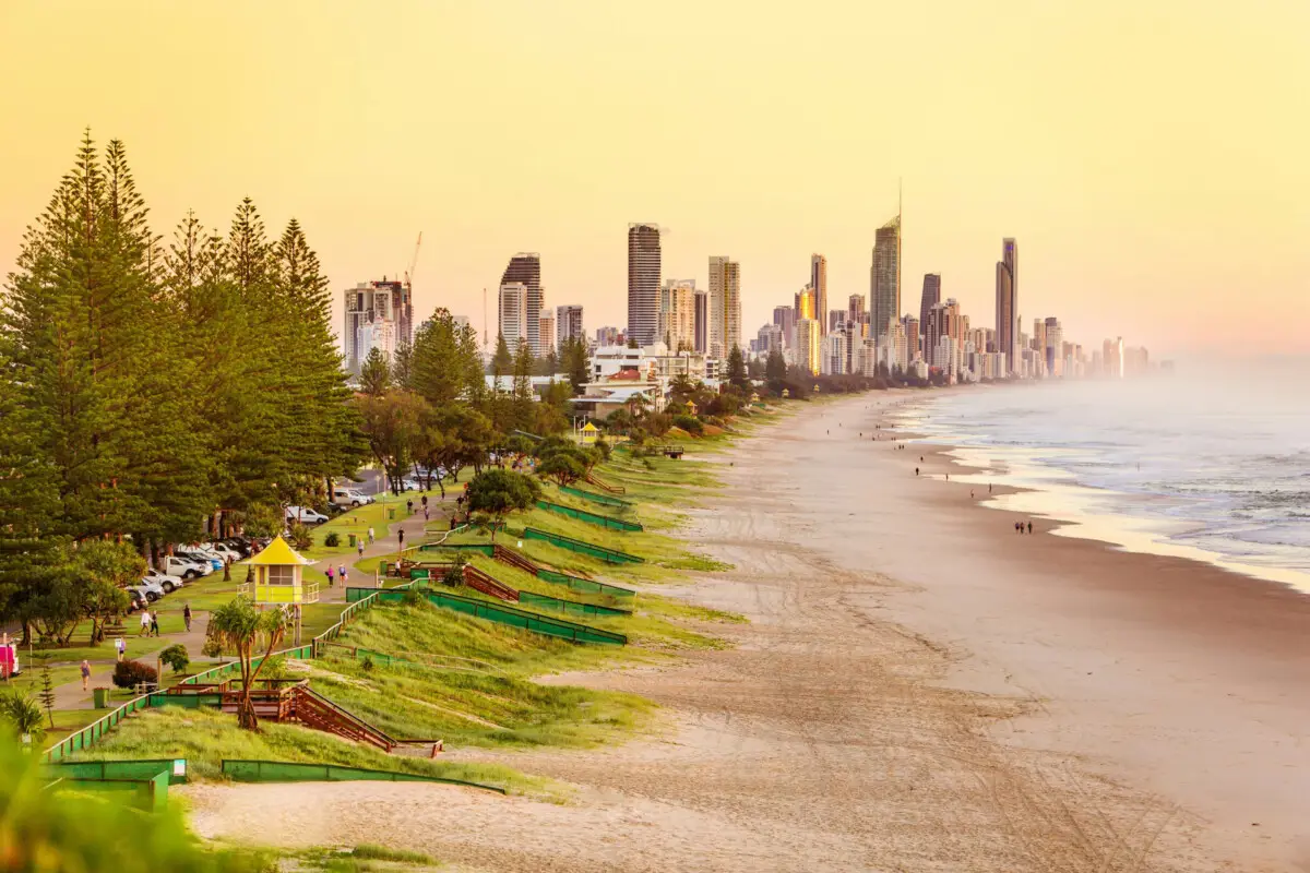 Dundee Adventure Travel | Gold Coast gold-coast-city-beach-3