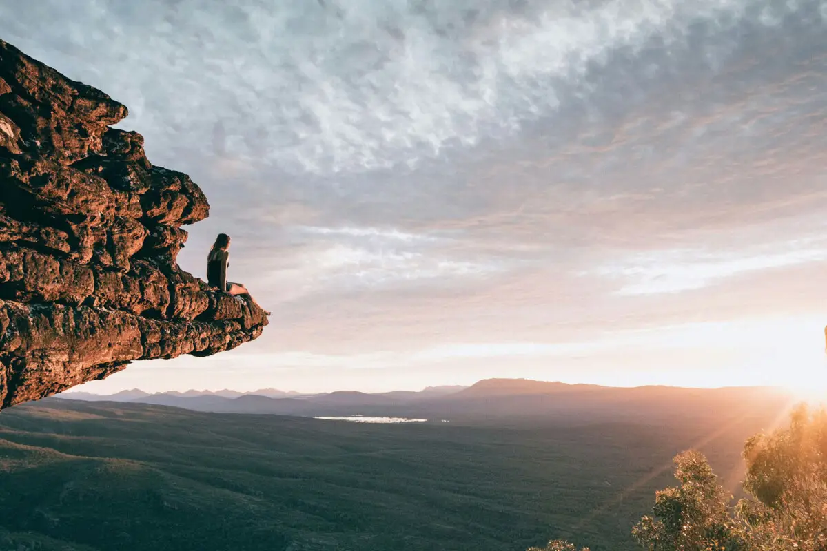 Dundee Adventure Travel | Grampians National Park grampians-national-park-mountain-view