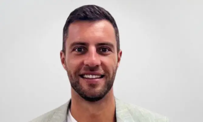 Dundee Adventure Travel | Meet the Team at Dundee Adventure Travel