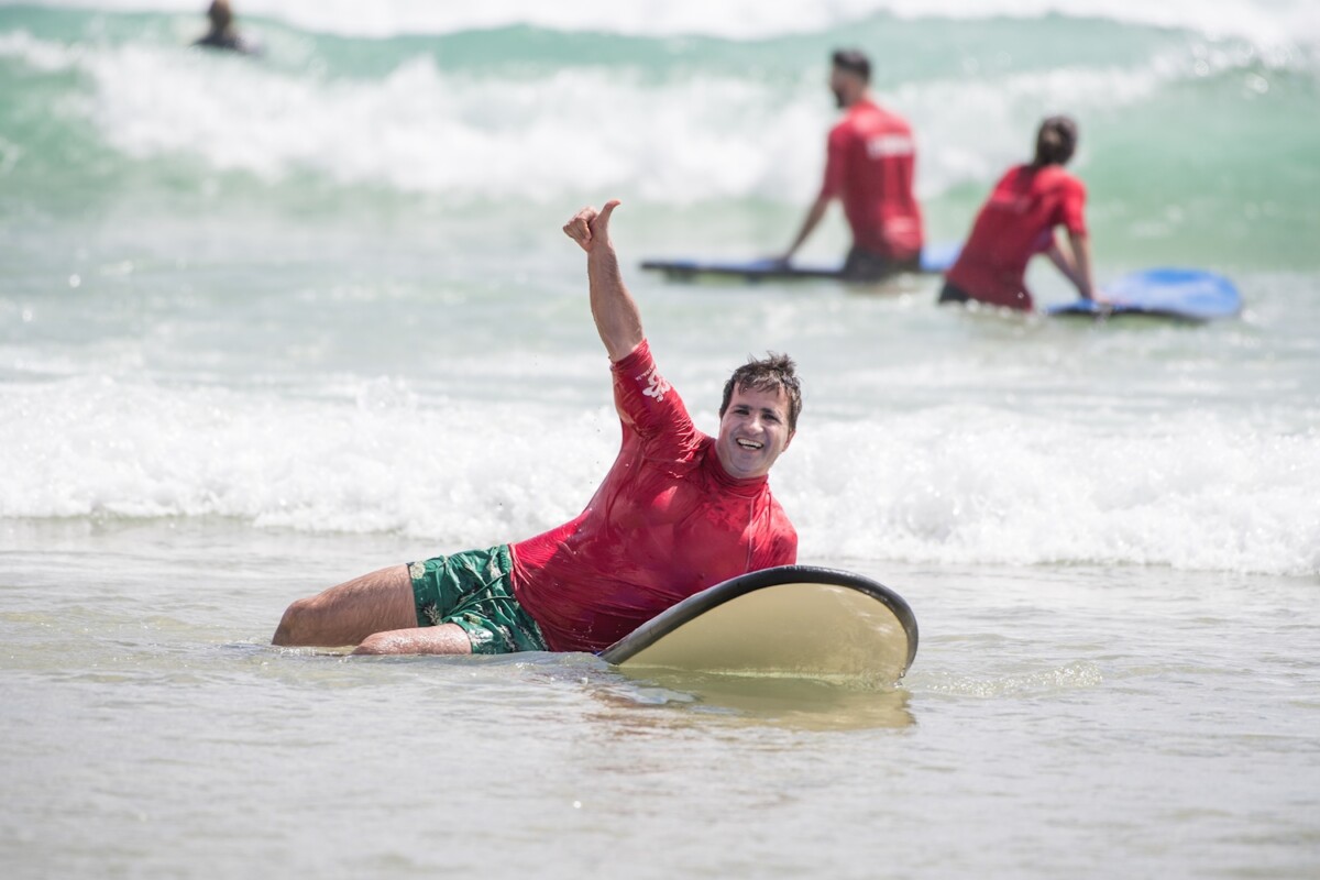 Learn to Surf at Noosa Main Beach with Merrick’s Noosa Learn to Surf