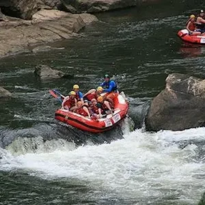 Dundee Adventure Travel | Foaming Fury – Barron River Rafting from Cairns CREATOR: gd-jpeg v1.0 (using IJG JPEG v62), quality = 90