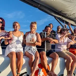 Dundee Adventure Travel | Hammer | 2-Day 2-Nights Whitsundays Maxi Sailing Adventure 38009-aa1ccc48-9d5a-404d-b54d-c4fb4166f0c5-thumbnail