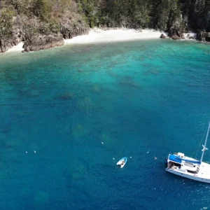 Dundee Adventure Travel | Whitsunday Adventurer | Whitsunday Sailing Adventures created by dji camera