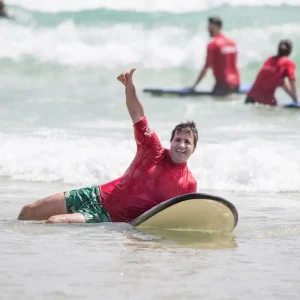 Dundee Adventure Travel | Noosa Learn to Surf – Group & Multi-Day Lessons Learn to Surf at Noosa Main Beach with Merrick’s Noosa Learn to Surf