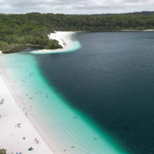Fraser Island 2 day tour swim at Lake McKenzie (Boorangoora)