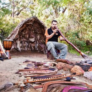 Adventure-Tours-in-Australia-–-Indigenous-cultural-experience-with-Koomal-Dreaming-800x600