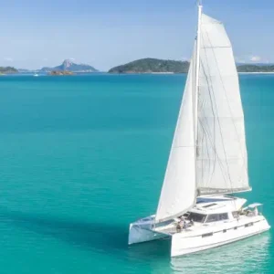 Dundee Adventure Travel | Whitsundays Private Charter Banner-heart-of-sailing