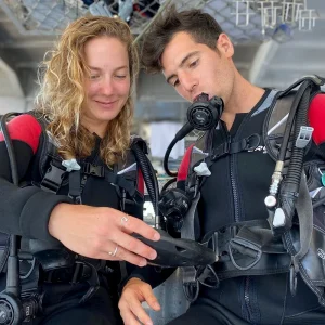scuba diver training for great barrier reef open water dive