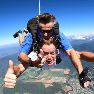 Tandem freefall thumbs up