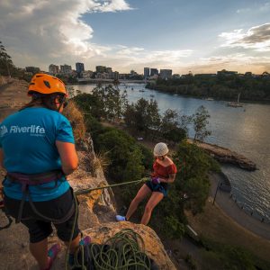 Twilight-Abseil-on-Brisbane-River-2