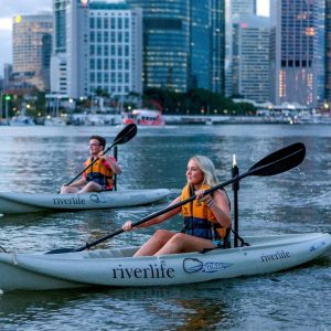 Twilight-Kayak-Tour-of-Brisbane-River-3-uai-1000x1000