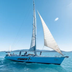 Adventure sailing on Hammer Whitsundays maxi sailing tour in Queensland