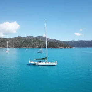 Dundee Adventure Travel | Whitsundays Private Charter spank-me-sailing-adventures-ozsail-4-uai-1125x1125