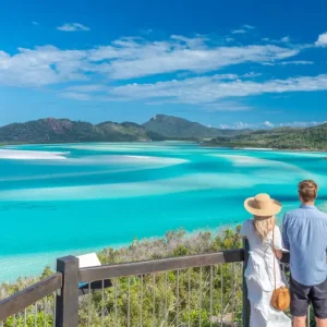 Hill Inlet Lookout view over Whitehaven Beach – Whitsundays Australia | Dundee Adventure Travel